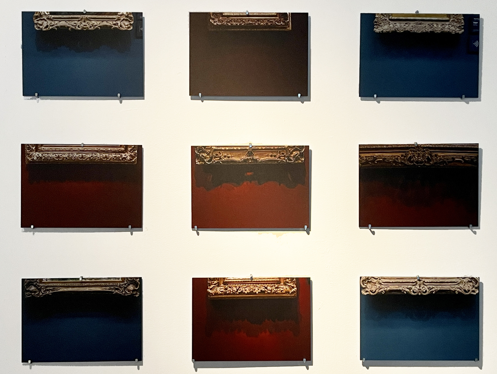 Colectiv Louvre series, print digital pe plexiglas, 21x30 cm, 2022